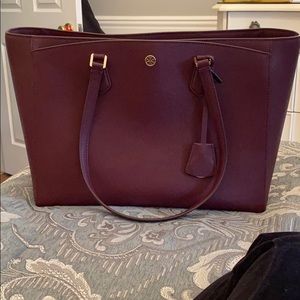 Tory Burch The Robinson Tote